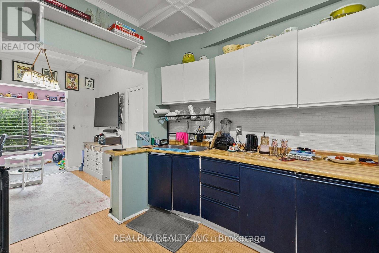 159 Parkmount Road Property Photo 8