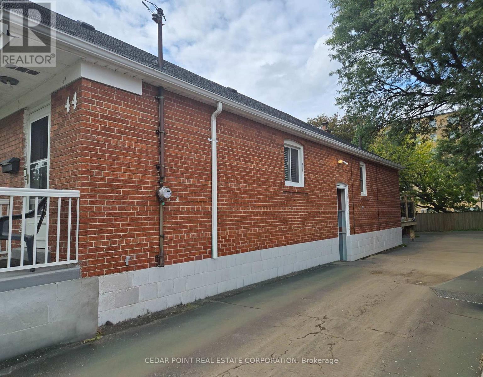 44 Janet Boulevard Property Photo 24