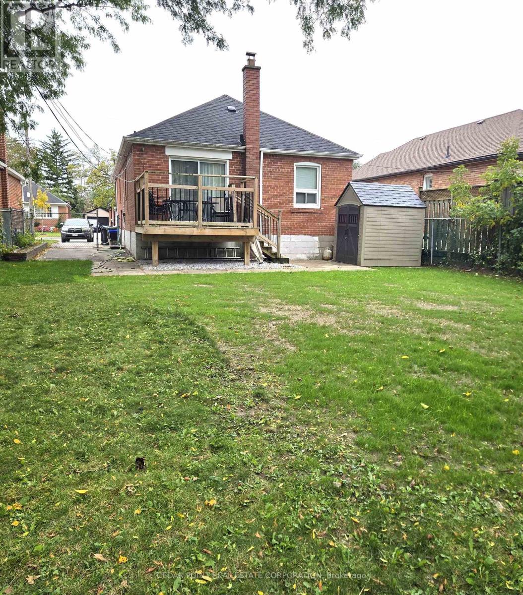 44 Janet Boulevard Property Photo 26
