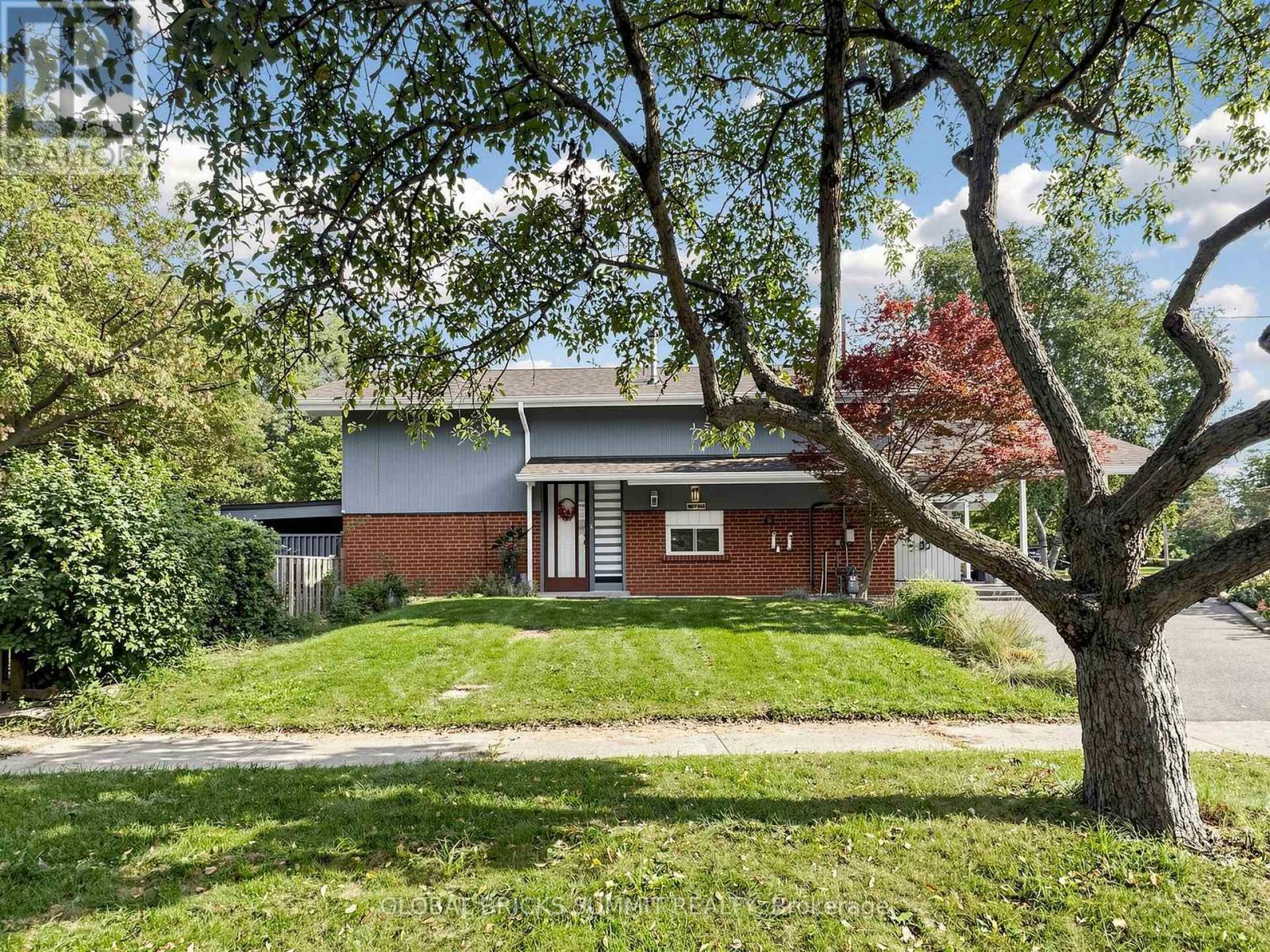 17 Amboy Road Property Photo 2