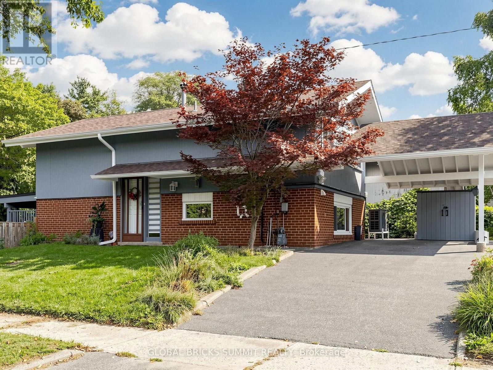 17 Amboy Road Property Photo 4