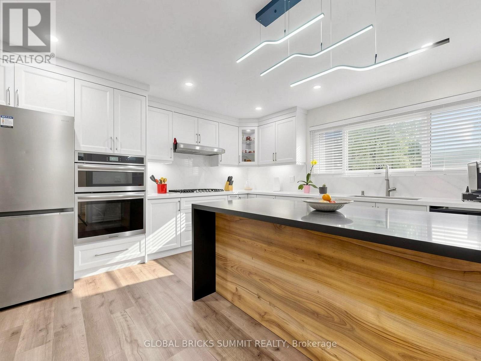 17 Amboy Road Property Photo 11