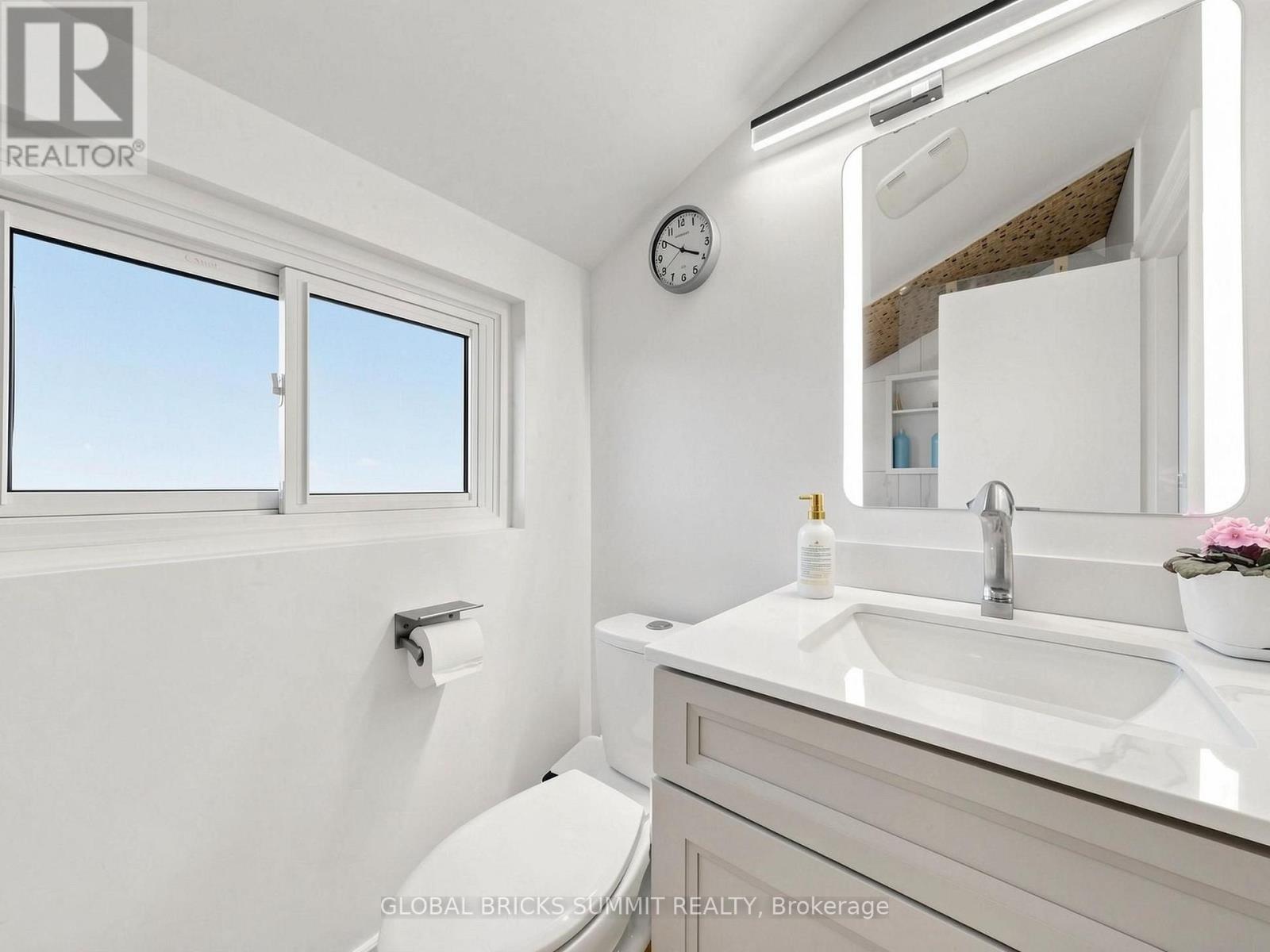 17 Amboy Road Property Photo 22