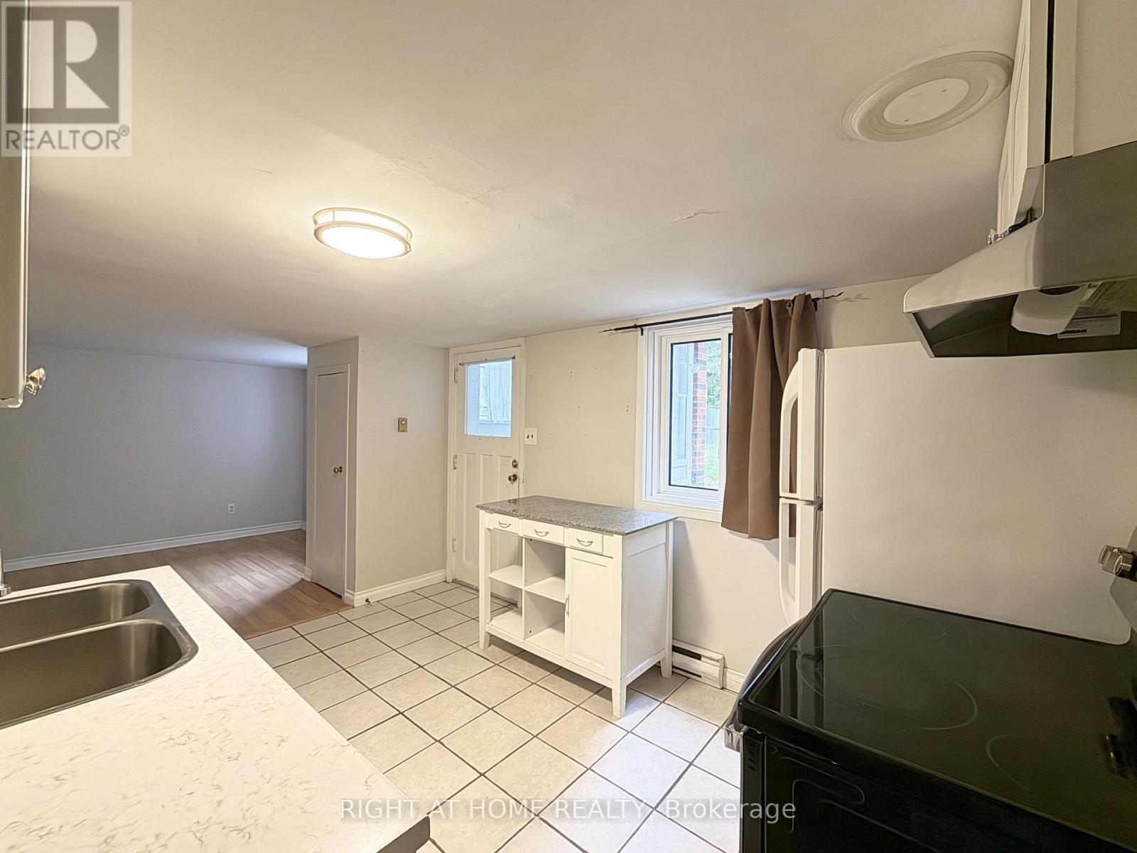 Lower - 214 Greenwood Avenue Property Photo 4