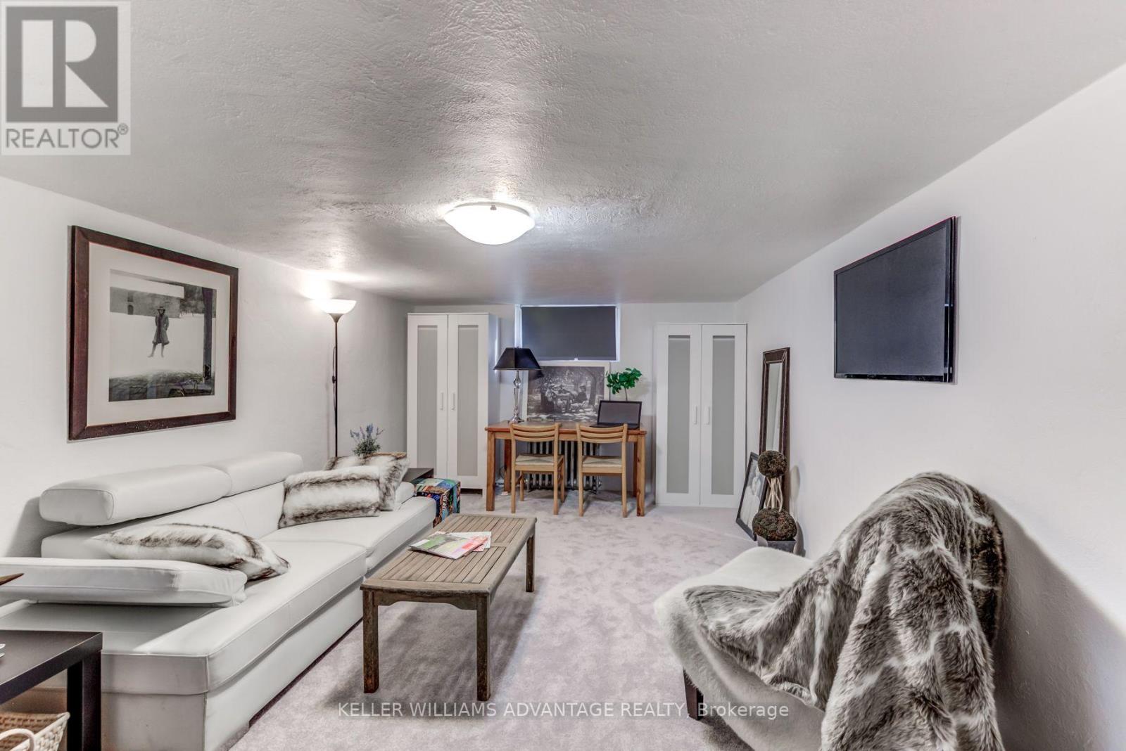 376 Glen Manor Drive Property Photo 16
