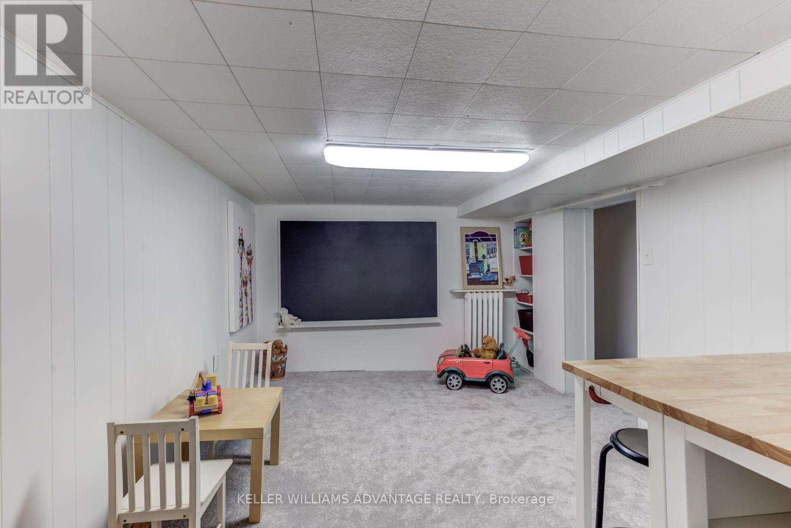376 Glen Manor Drive Property Photo 17