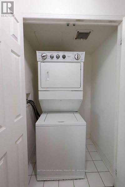 409 - 60 Fairfax Crescent Property Photo 17