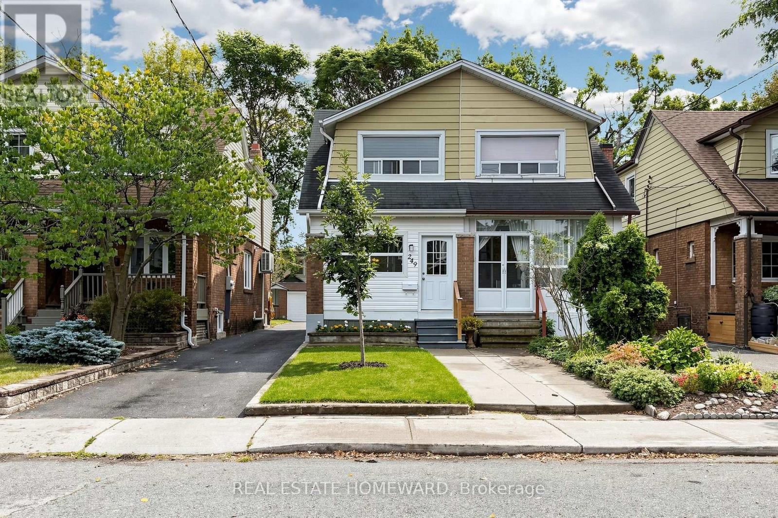 249 Queensdale Avenue Property Photo 2