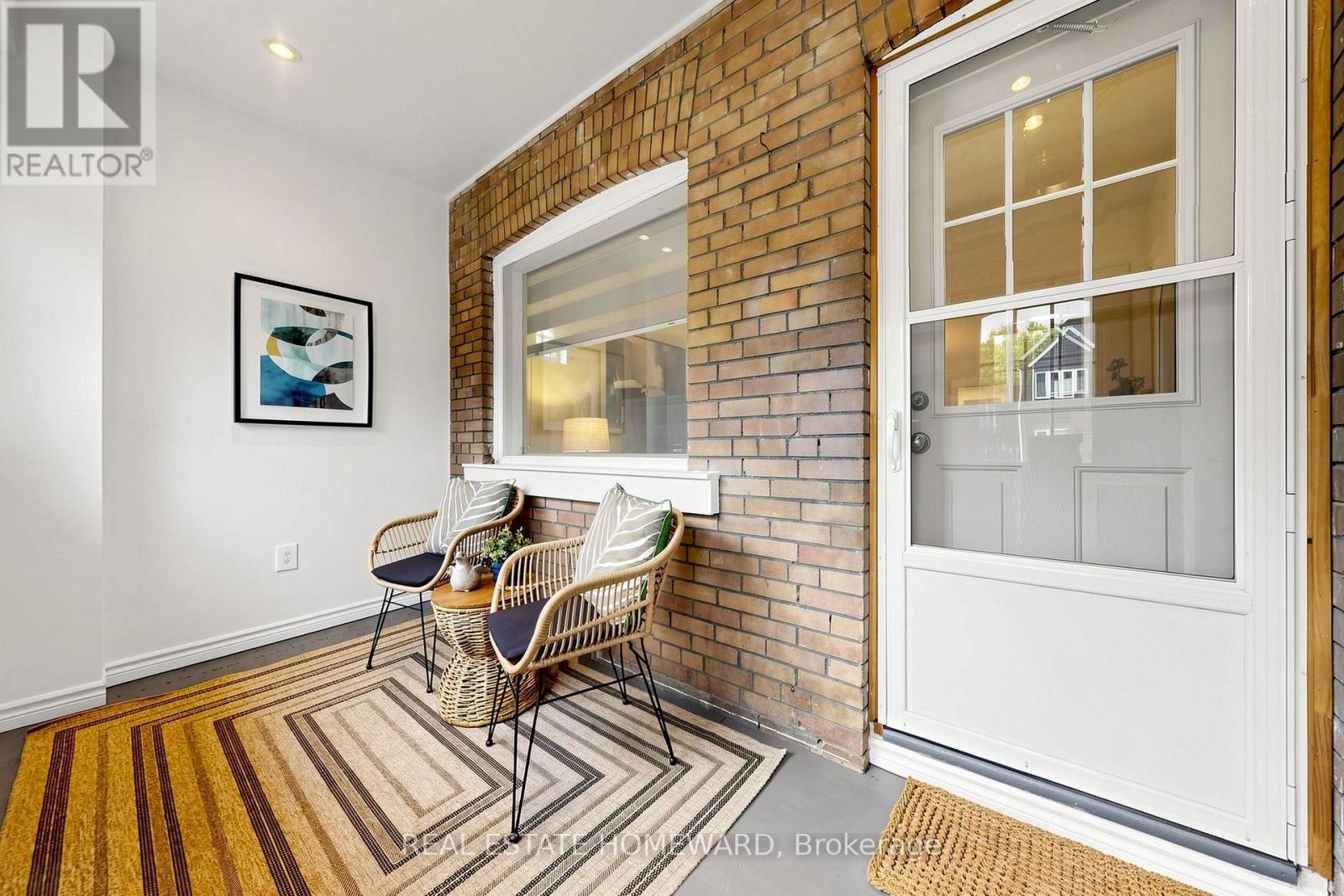249 Queensdale Avenue Property Photo 3