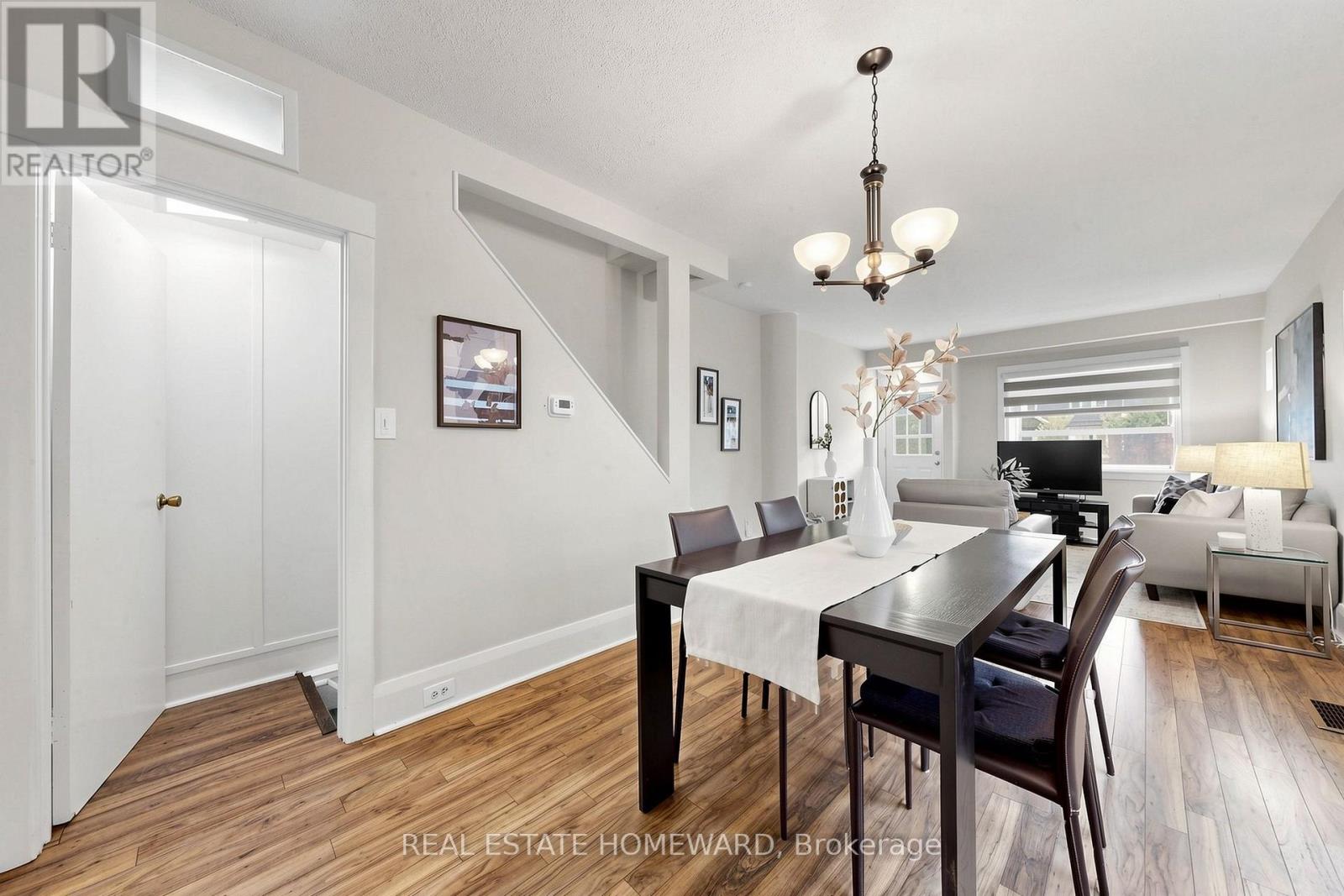 249 Queensdale Avenue Property Photo 13