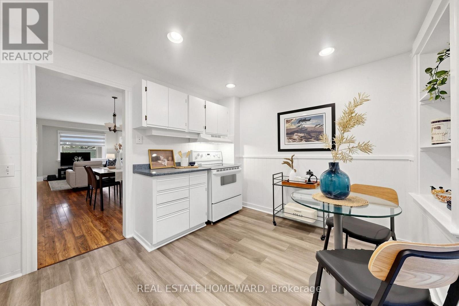 249 Queensdale Avenue Property Photo 17