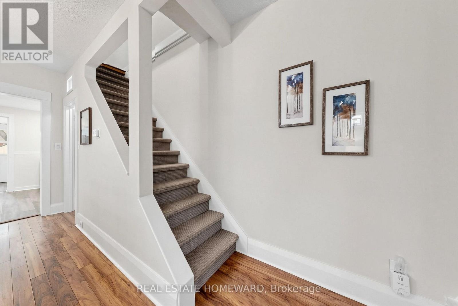 249 Queensdale Avenue Property Photo 21