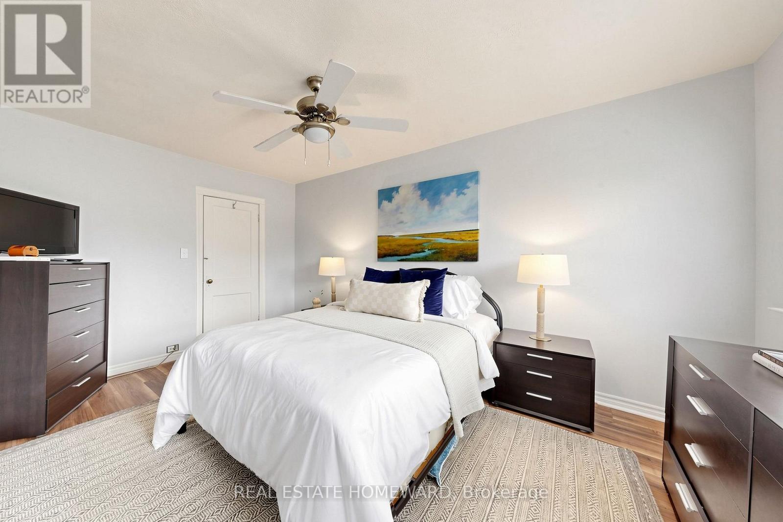 249 Queensdale Avenue Property Photo 25