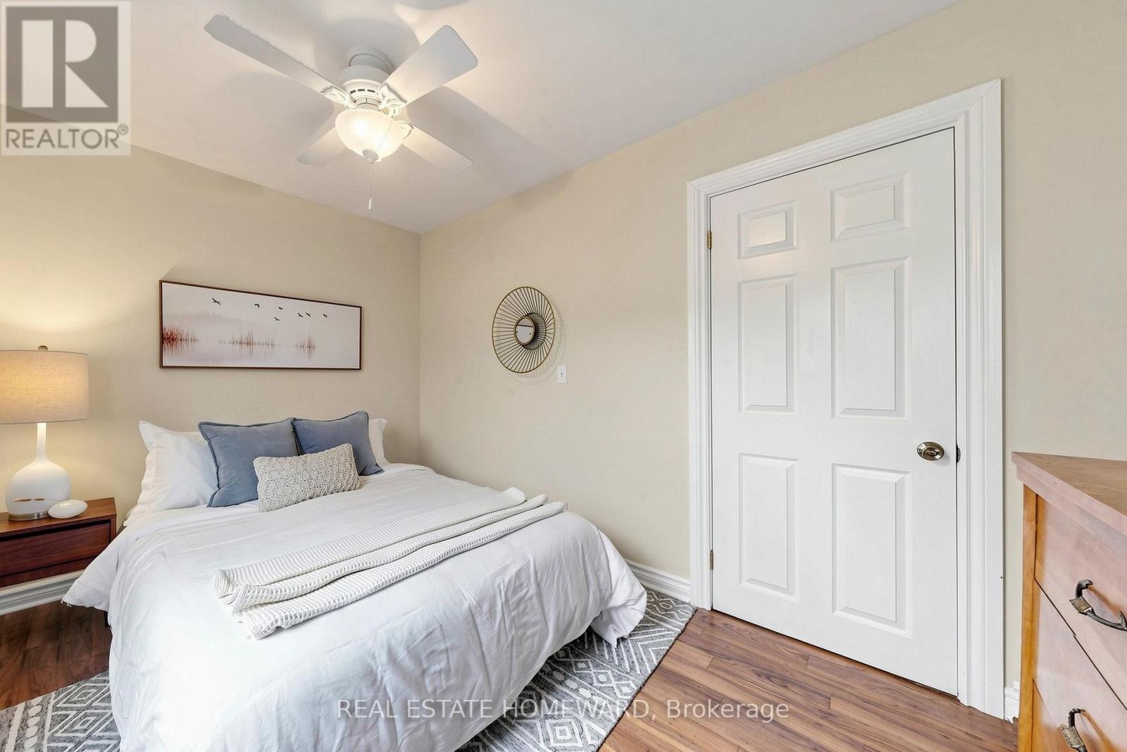 249 Queensdale Avenue Property Photo 28
