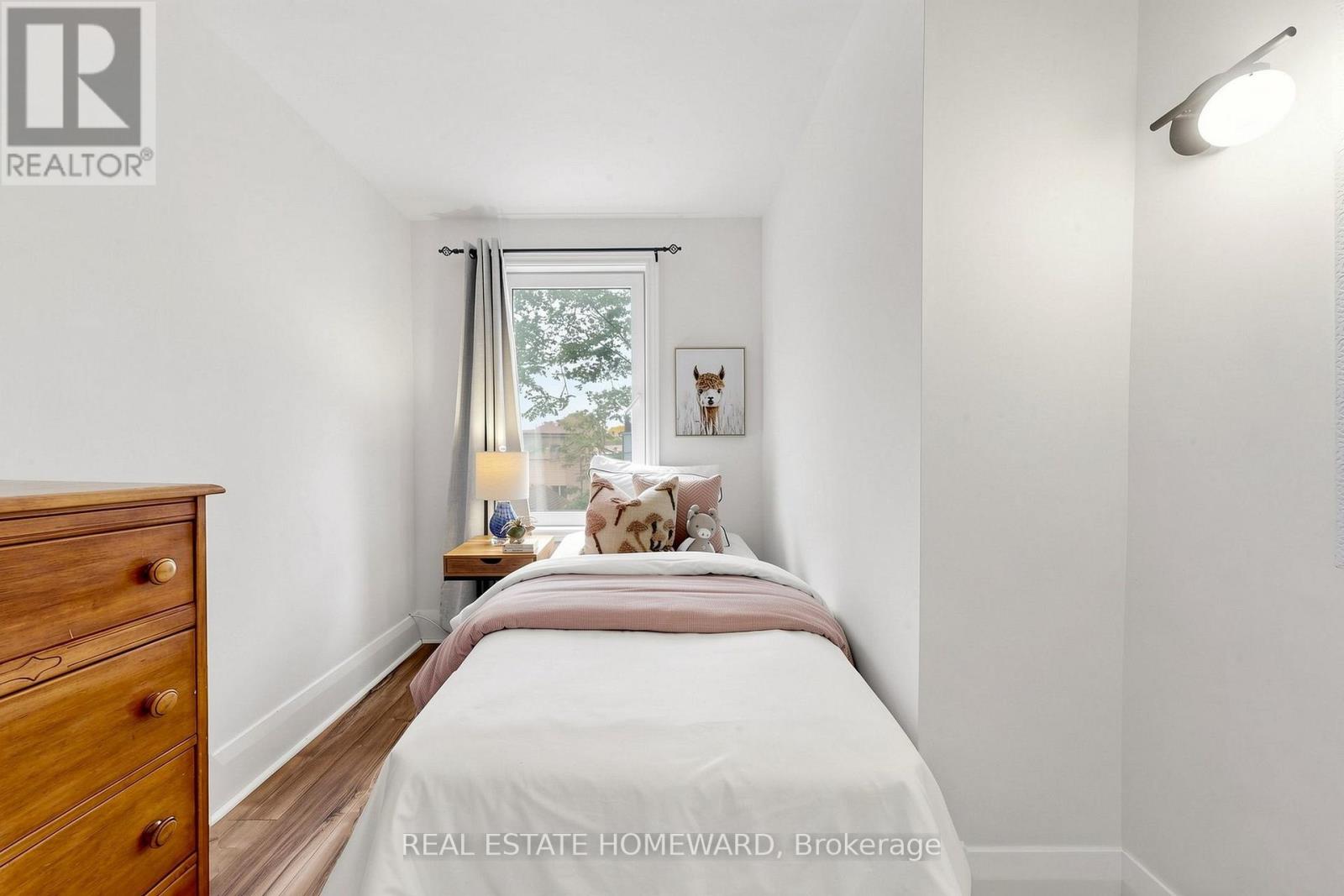 249 Queensdale Avenue Property Photo 31