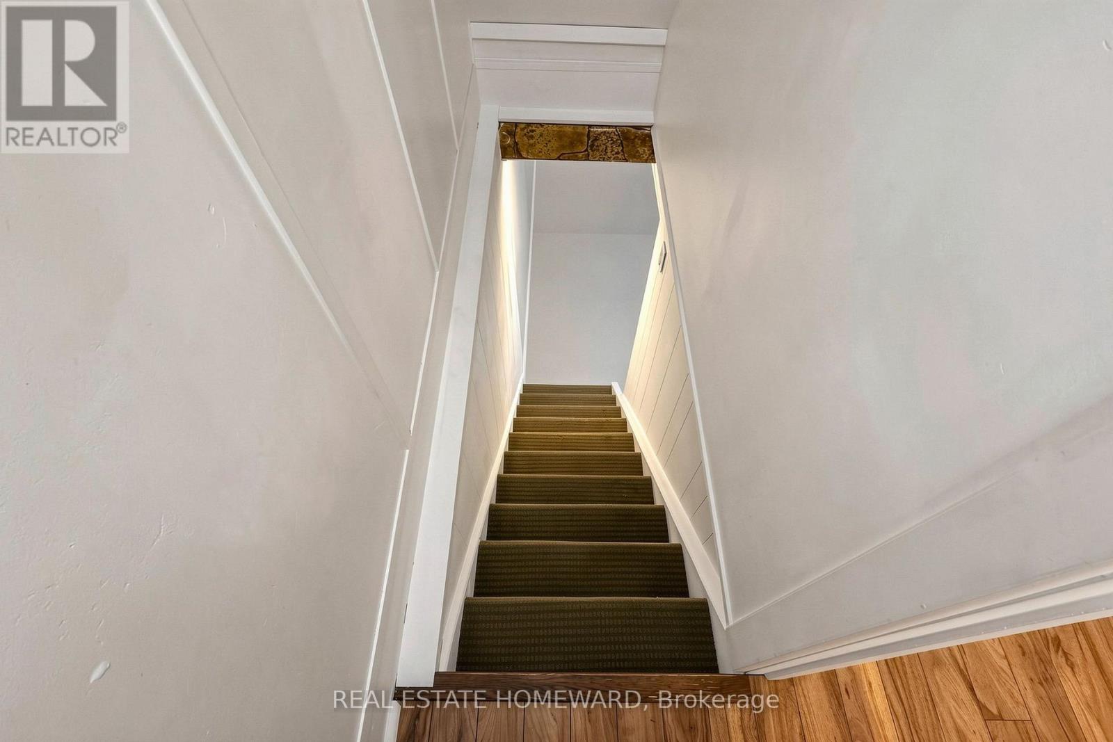 249 Queensdale Avenue Property Photo 34