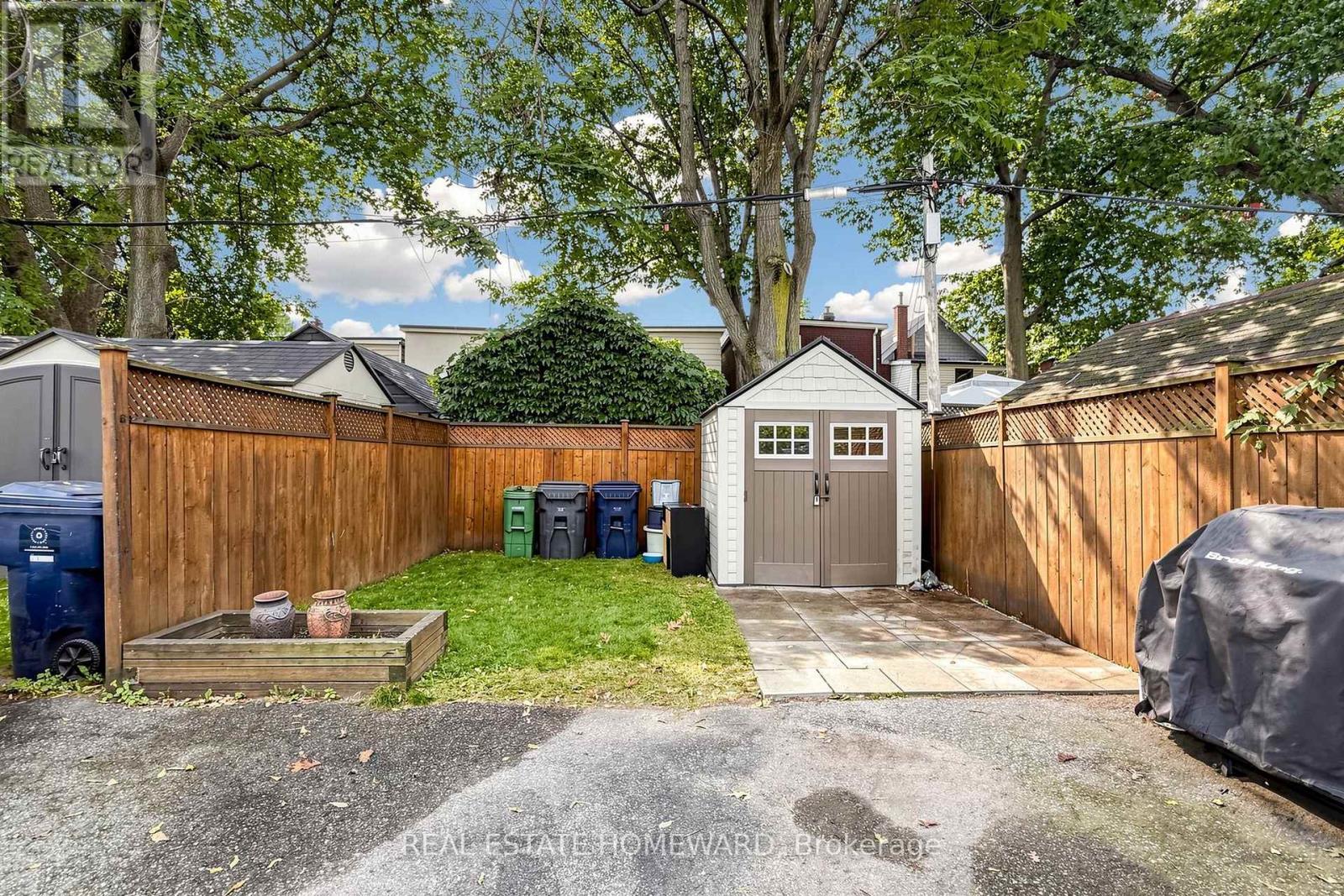 249 Queensdale Avenue Property Photo 42