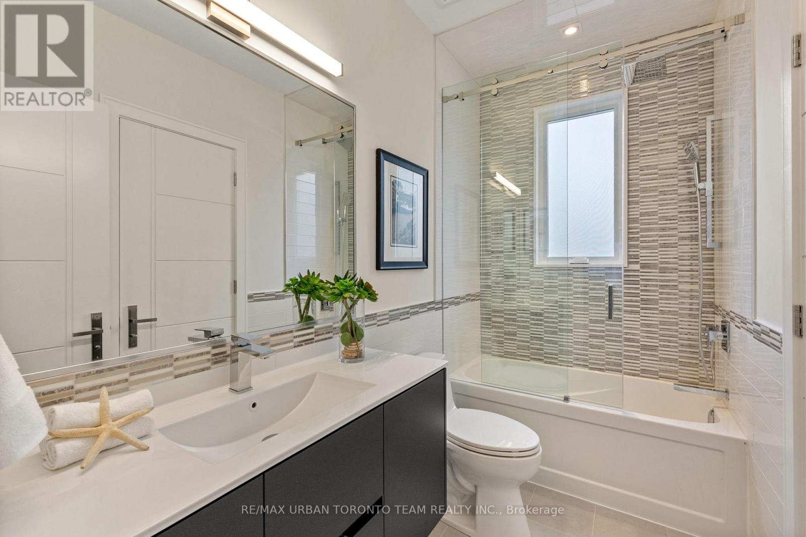 4 Drake Crescent Property Photo 20