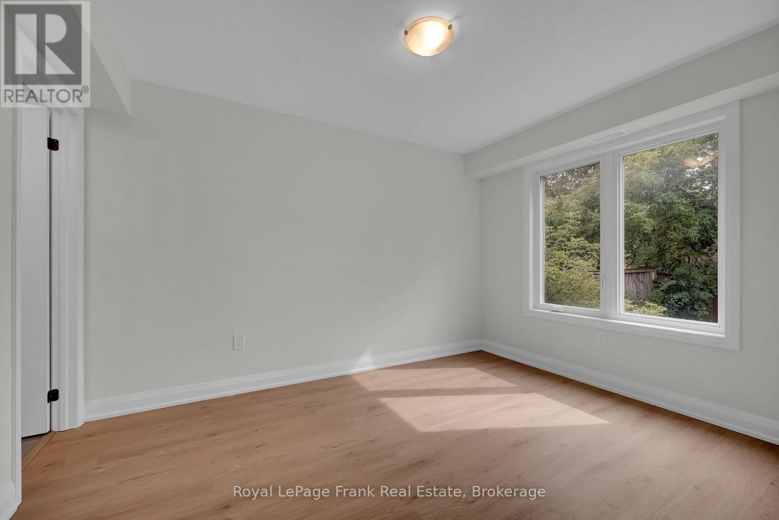321 Anderson Avenue Property Photo 10