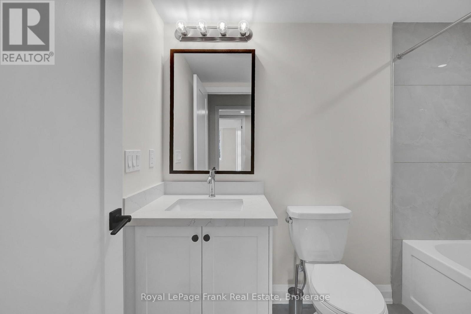 321 Anderson Avenue Property Photo 12