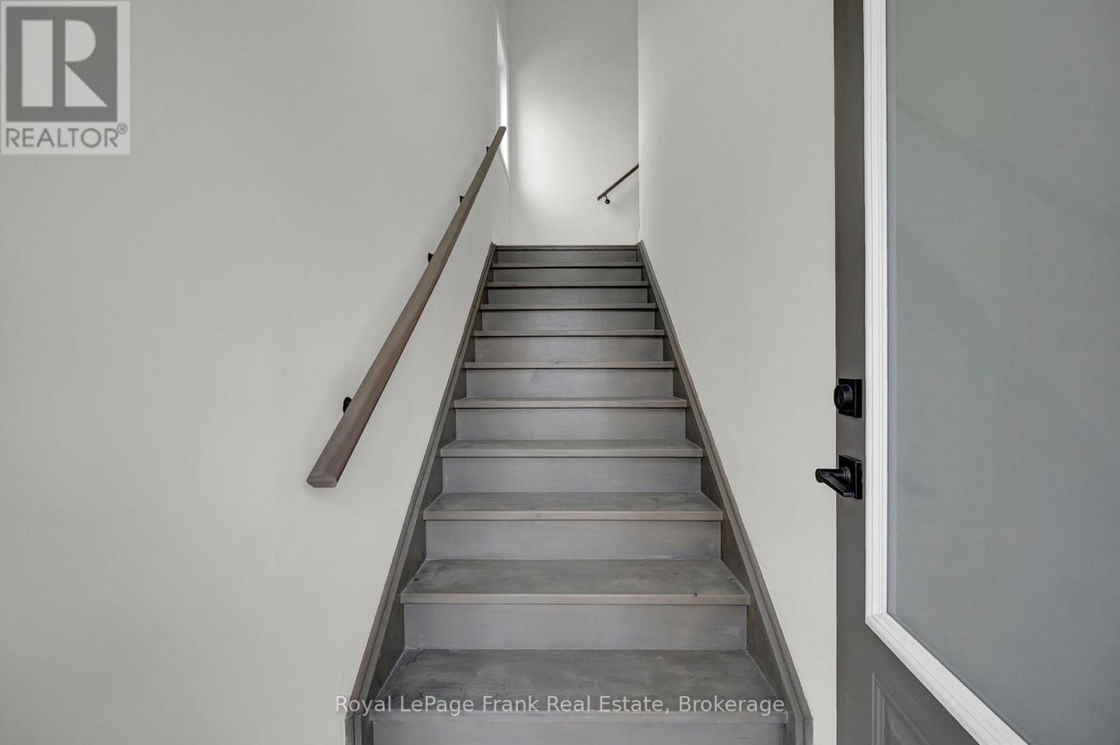 321 Anderson Avenue Property Photo 15