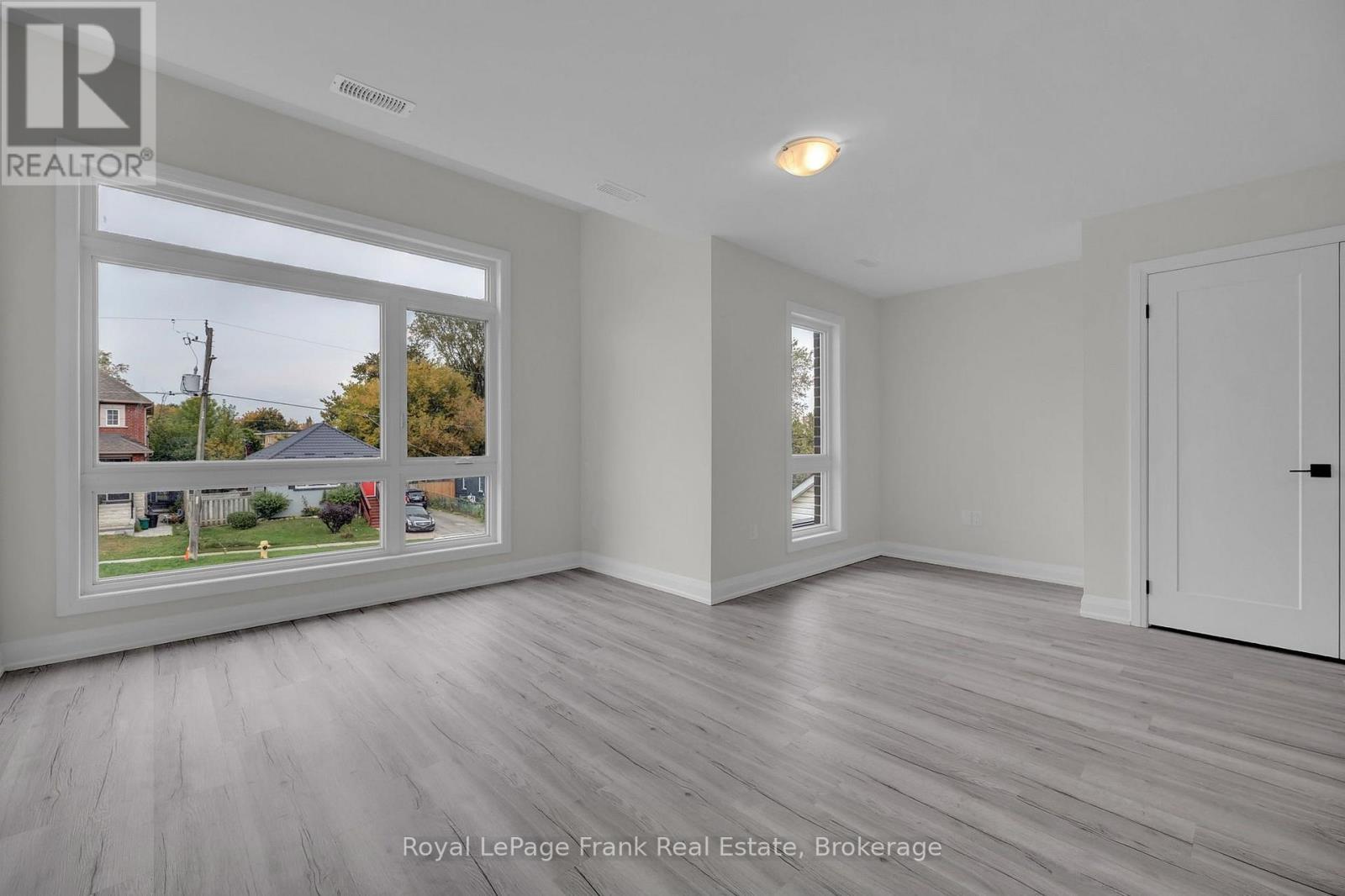 321 Anderson Avenue Property Photo 19