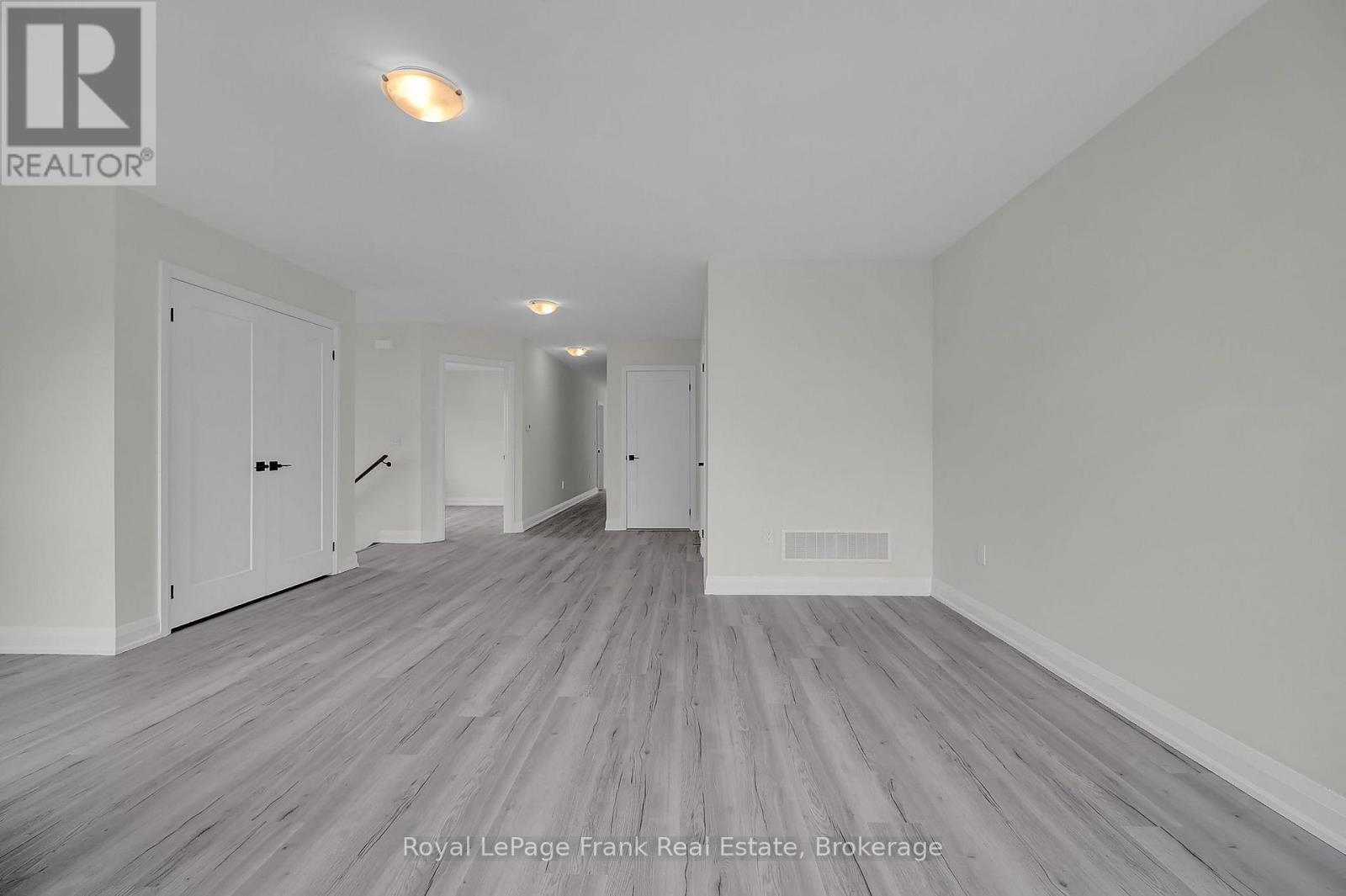 321 Anderson Avenue Property Photo 20