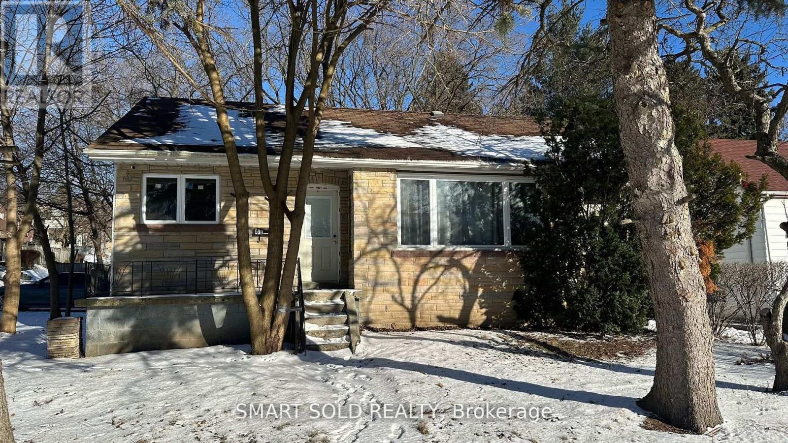 41 Maybourne (basement) Avenue Property Photo 1