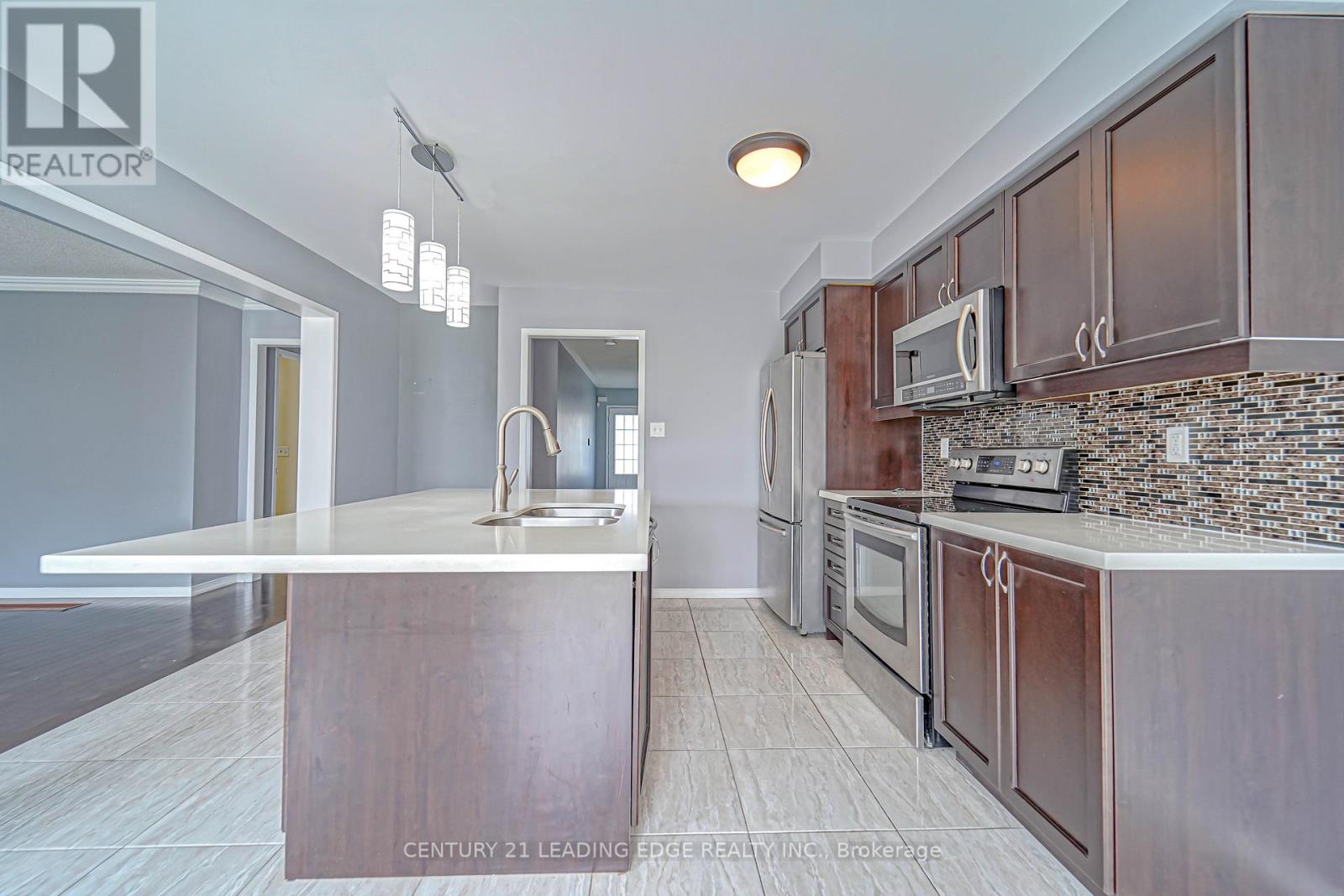 1943 Arborwood Drive Property Photo 11