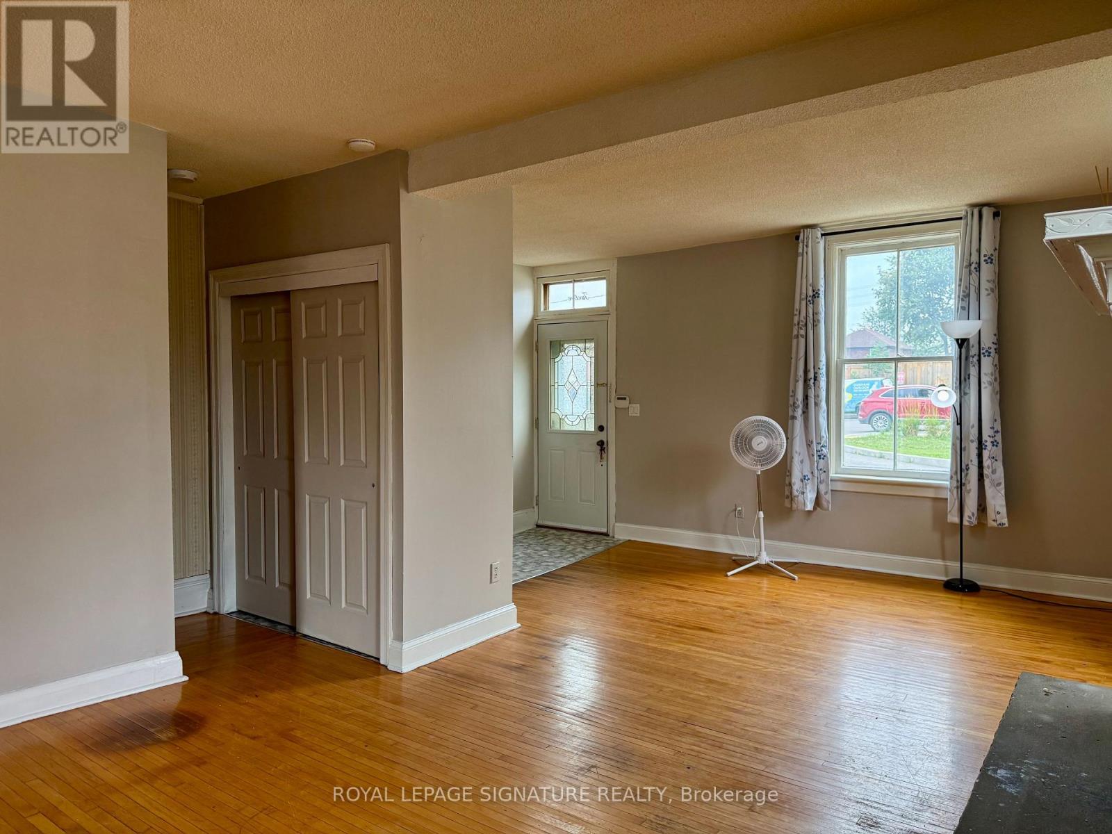 12 Hemlock Avenue Property Photo 9