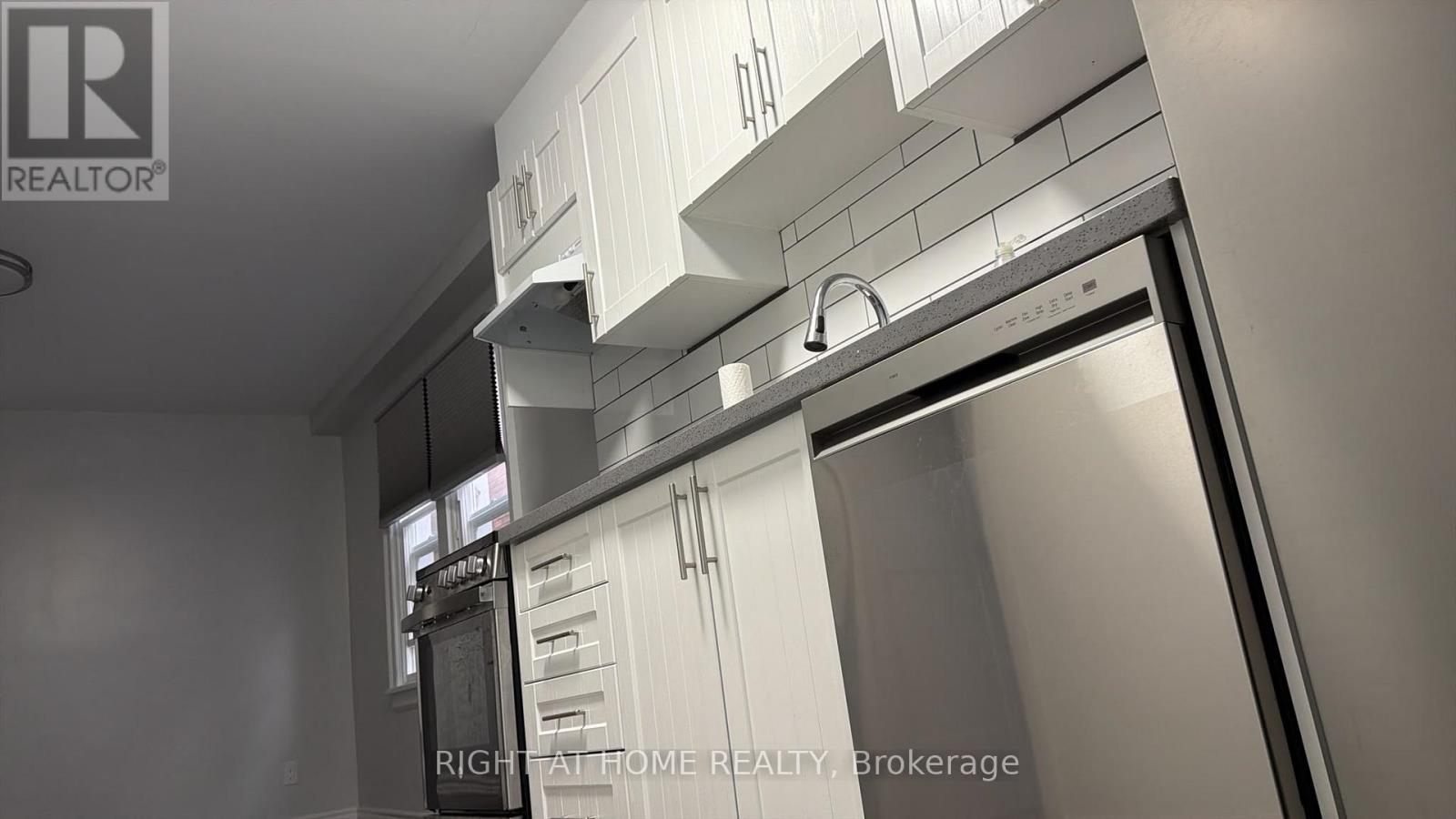 Main - 408 Strathmore Boulevard Property Photo 7