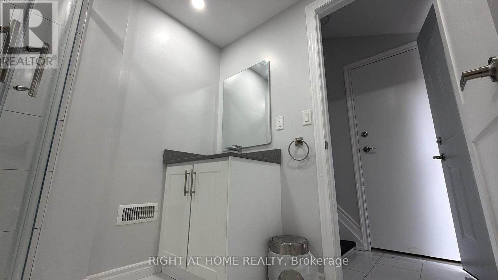 Main - 408 Strathmore Boulevard Property Photo 8