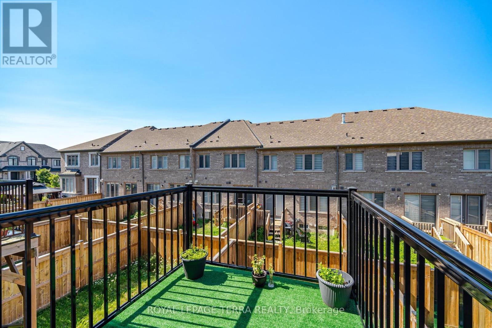 38 Hallmark Way Property Photo 12