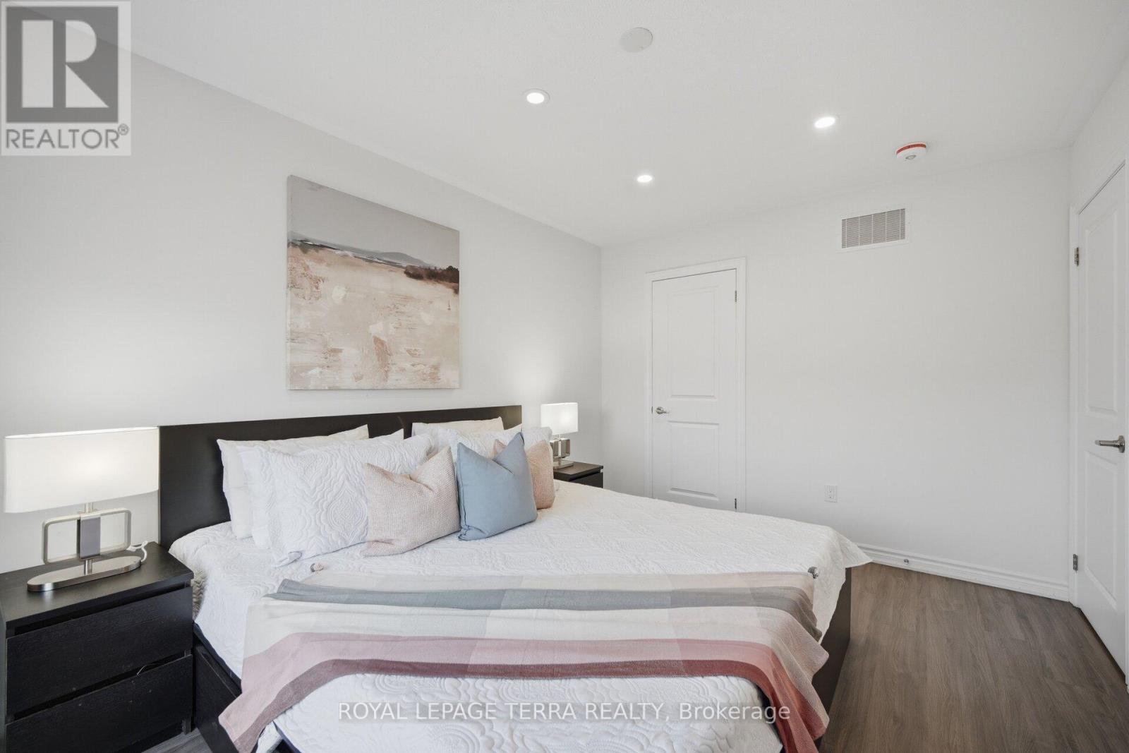 38 Hallmark Way Property Photo 17