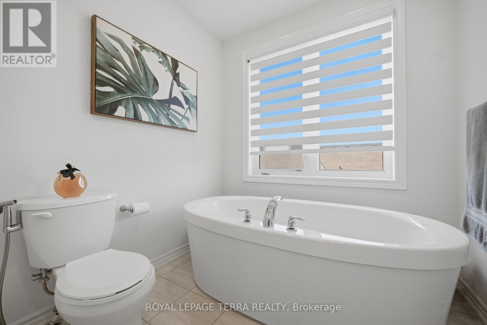 38 Hallmark Way Property Photo 23