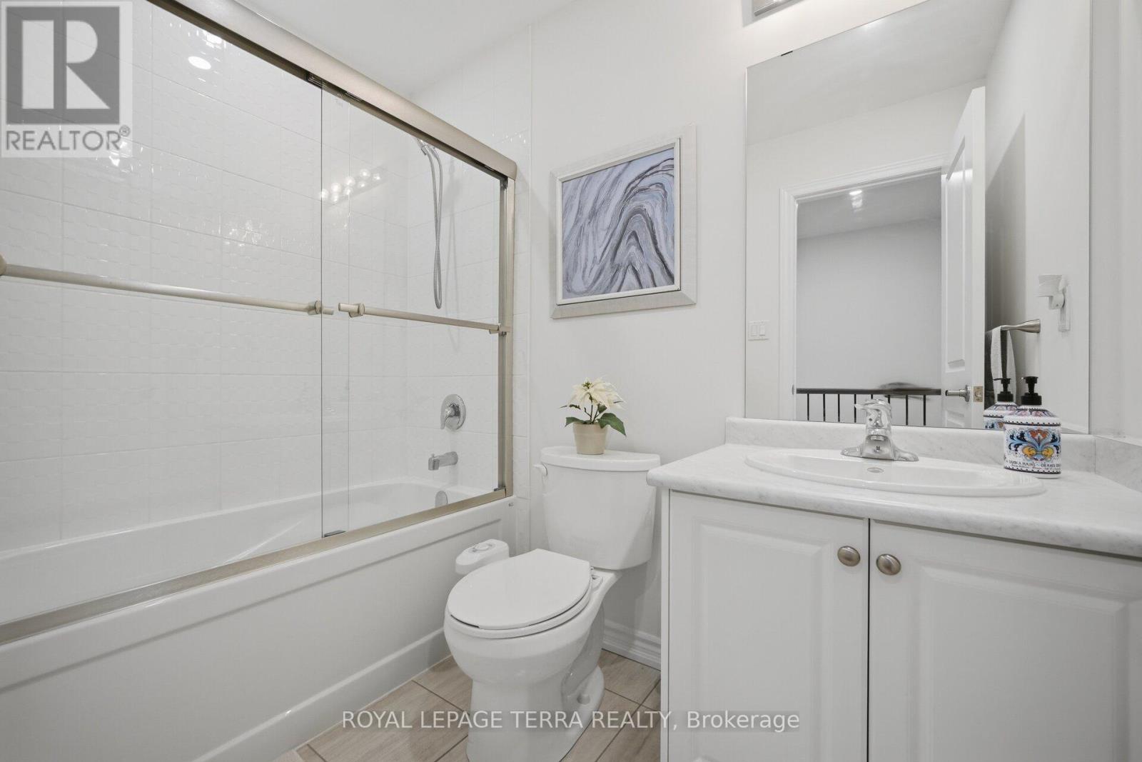 38 Hallmark Way Property Photo 25