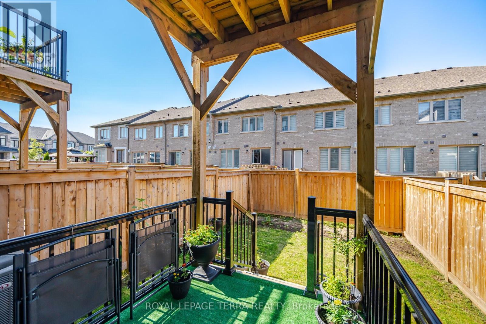 38 Hallmark Way Property Photo 33