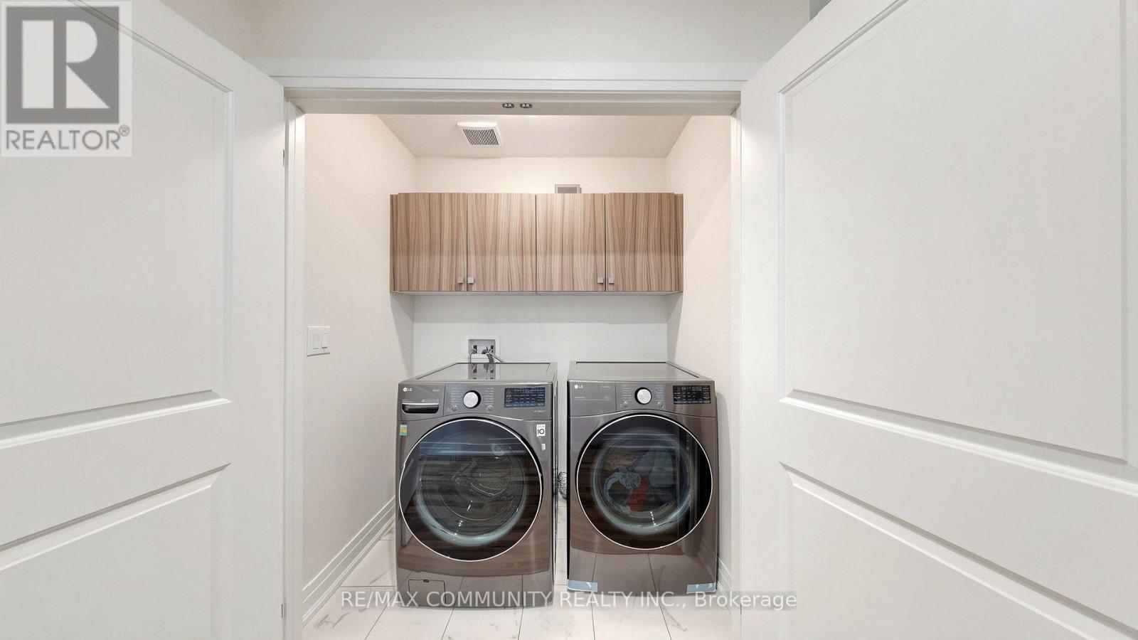 1034 Skyridge Boulevard Property Photo 31