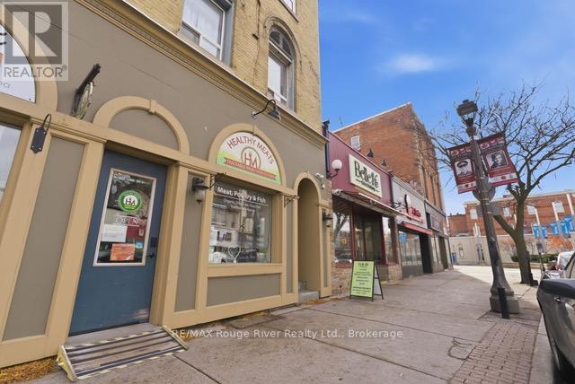 121 Brock Street N Property Photo 2