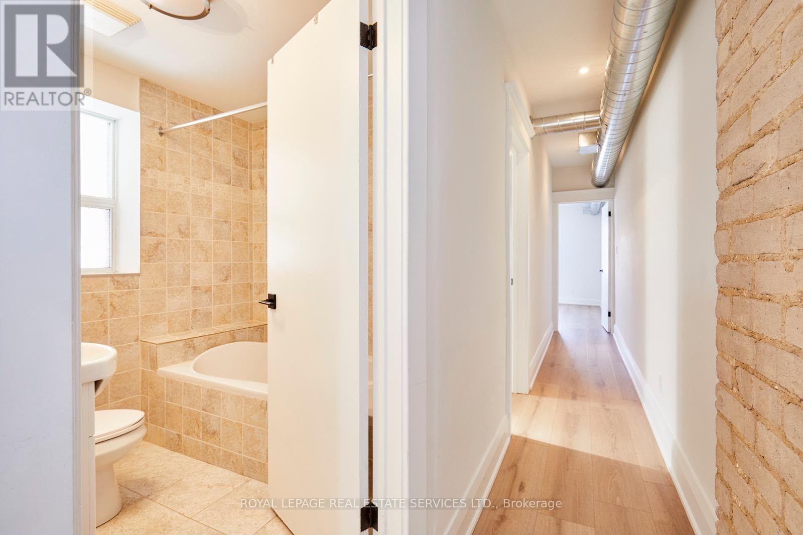 2nd Floor - 927 Kingston Road Property Photo 7