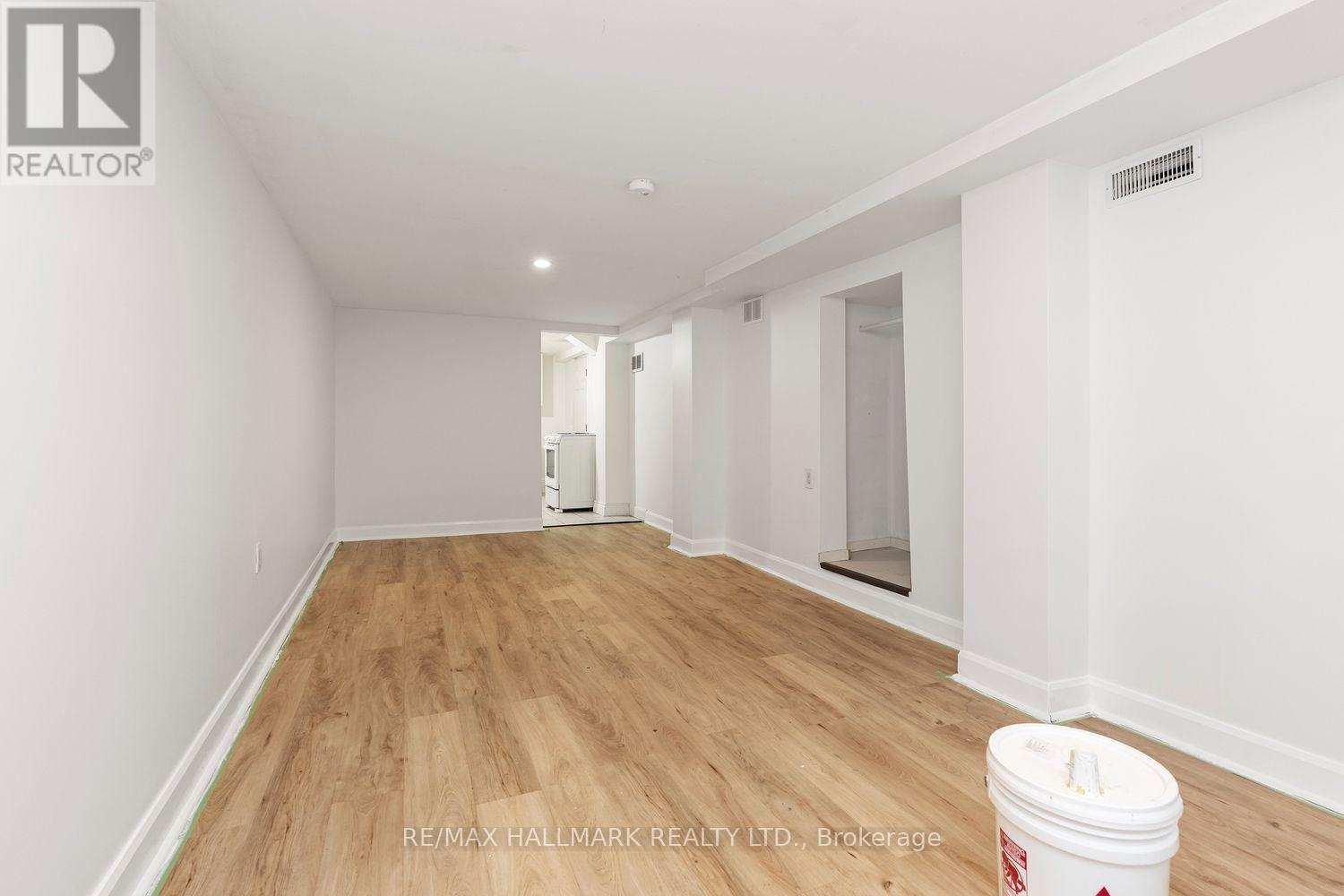31 Thora Avenue Property Photo 22