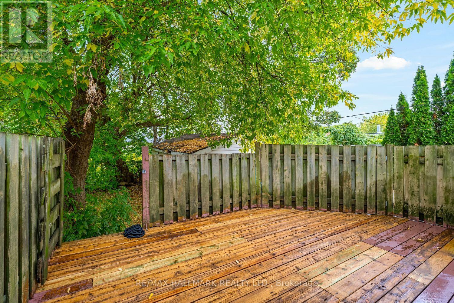 31 Thora Avenue Property Photo 25