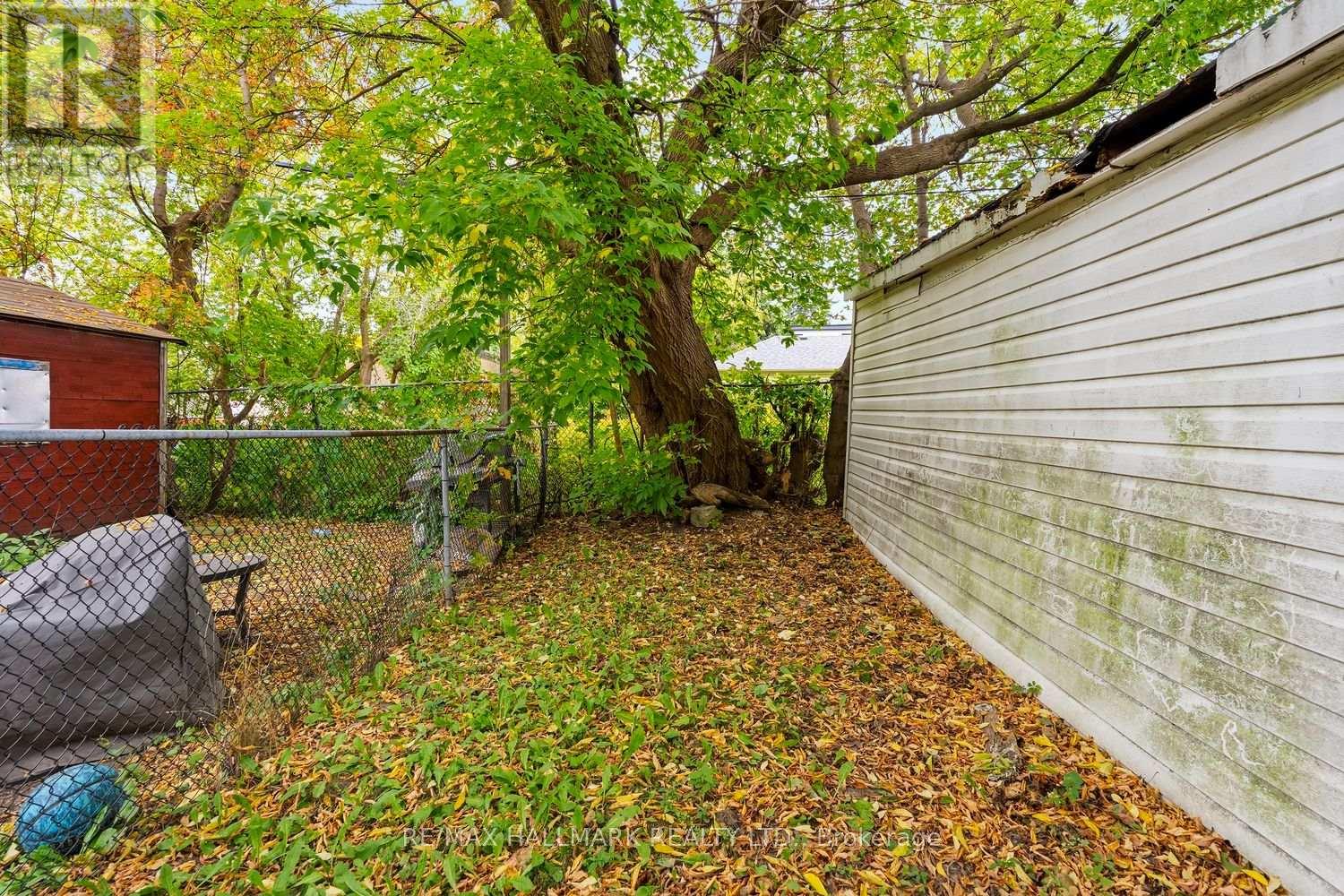 31 Thora Avenue Property Photo 26