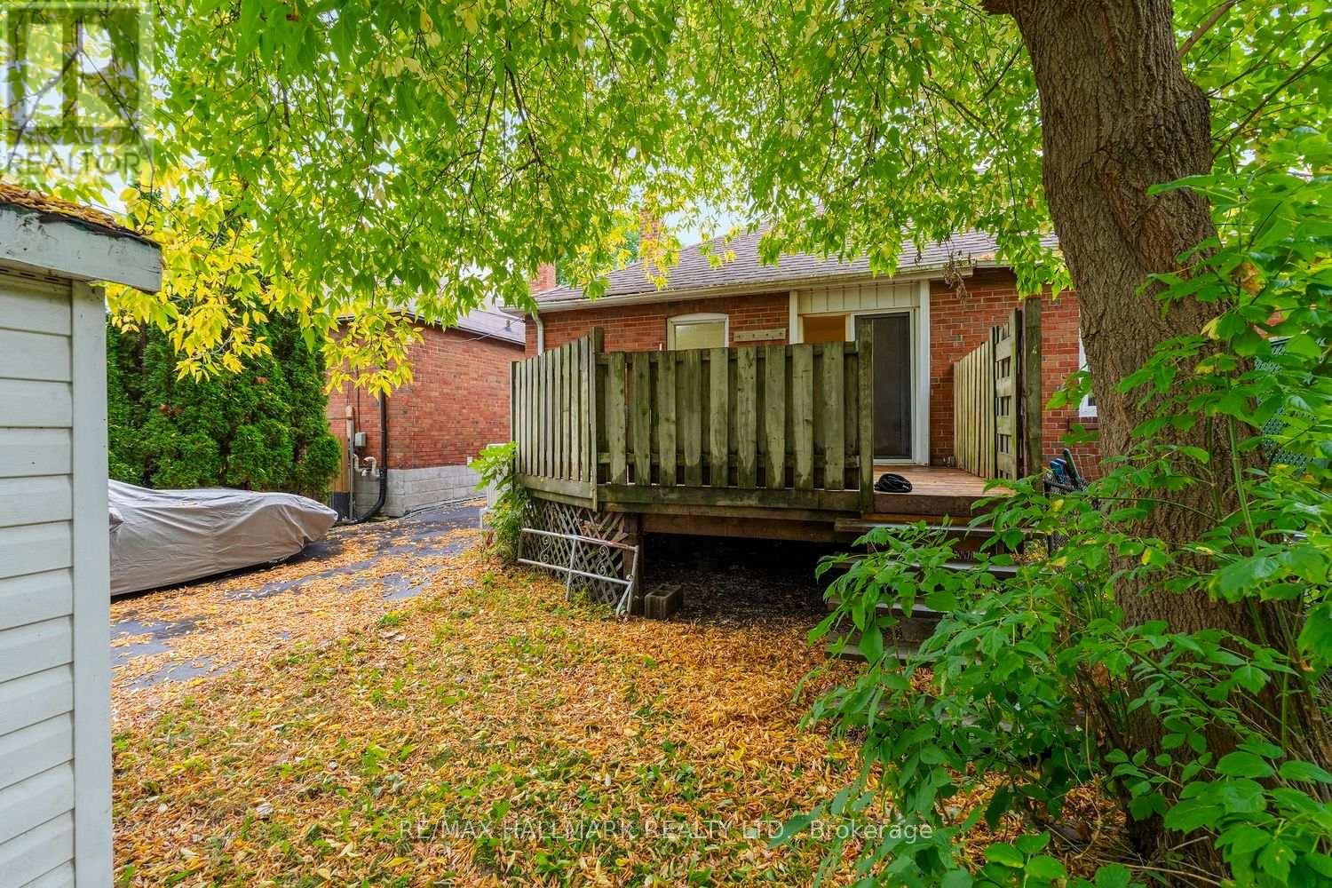 31 Thora Avenue Property Photo 27