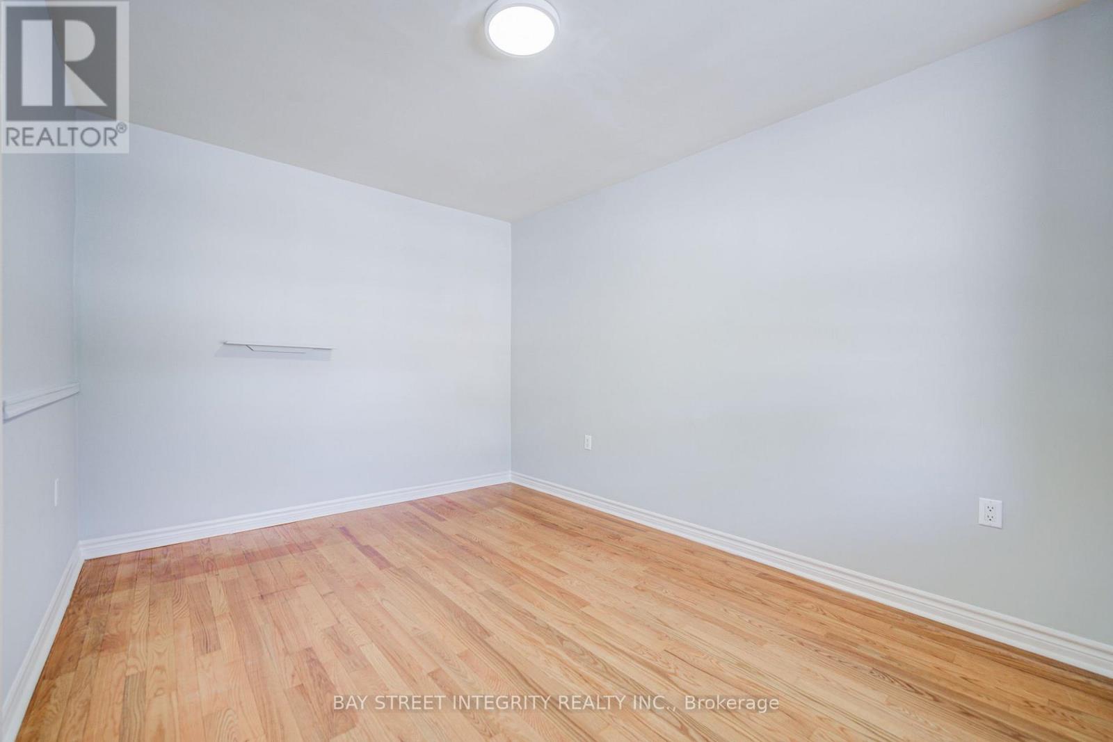 19 Robinson Avenue Property Photo 6