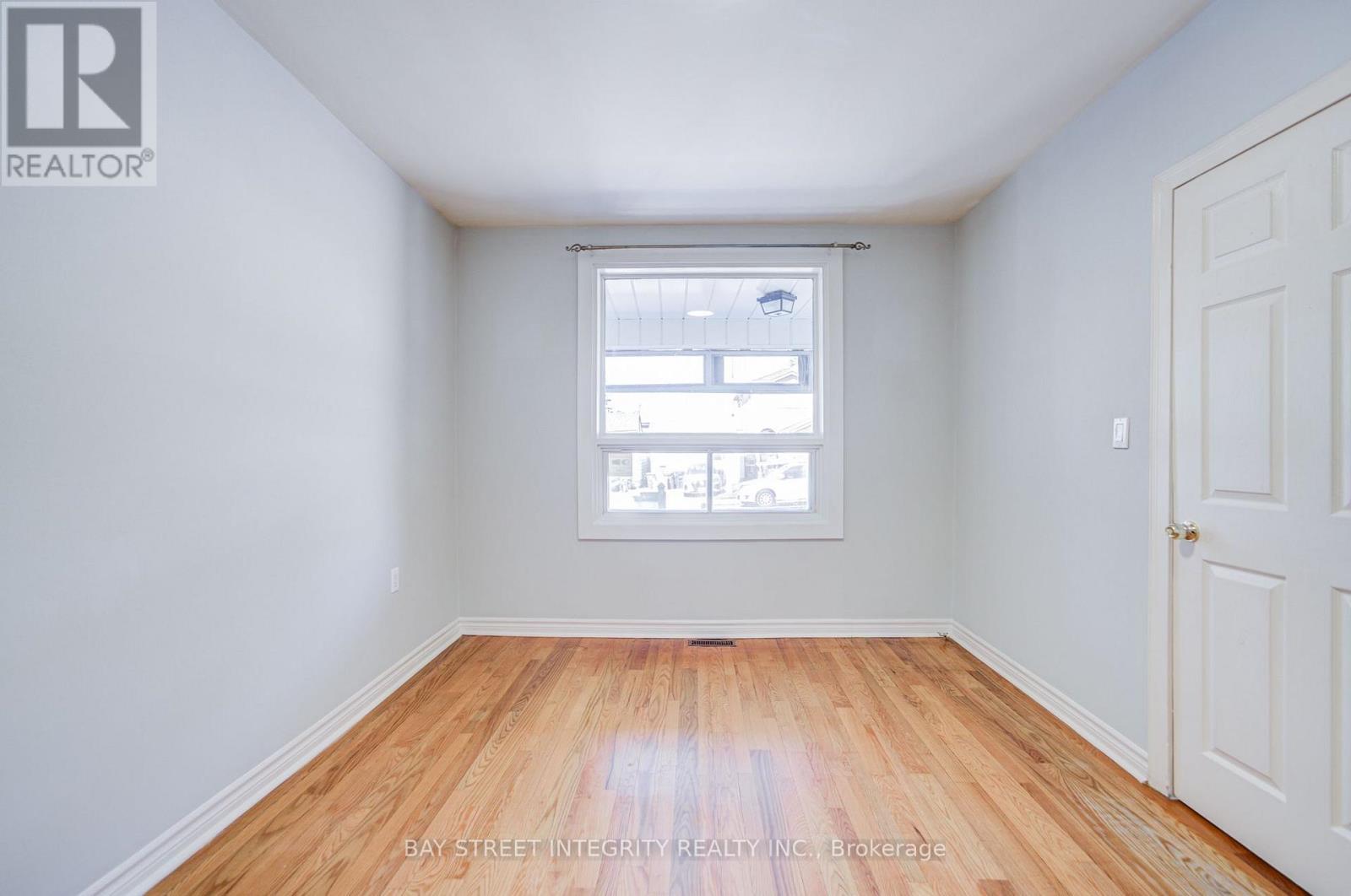 19 Robinson Avenue Property Photo 8