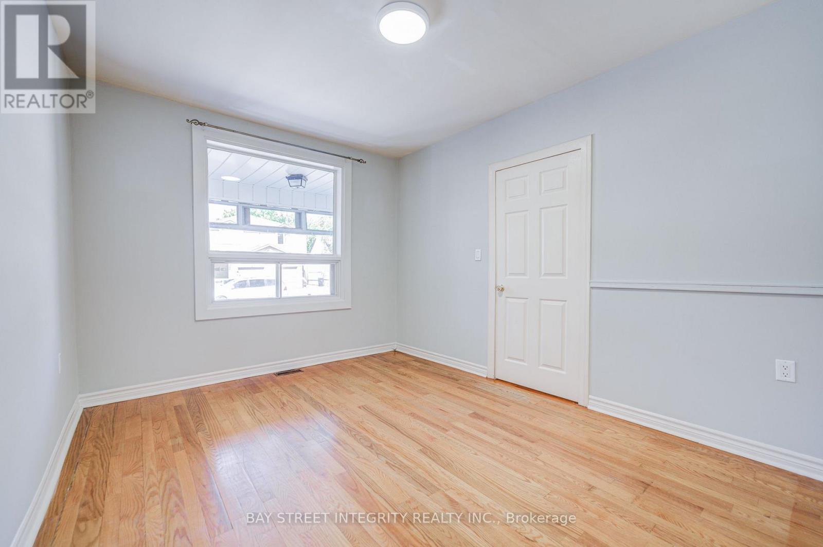 19 Robinson Avenue Property Photo 10