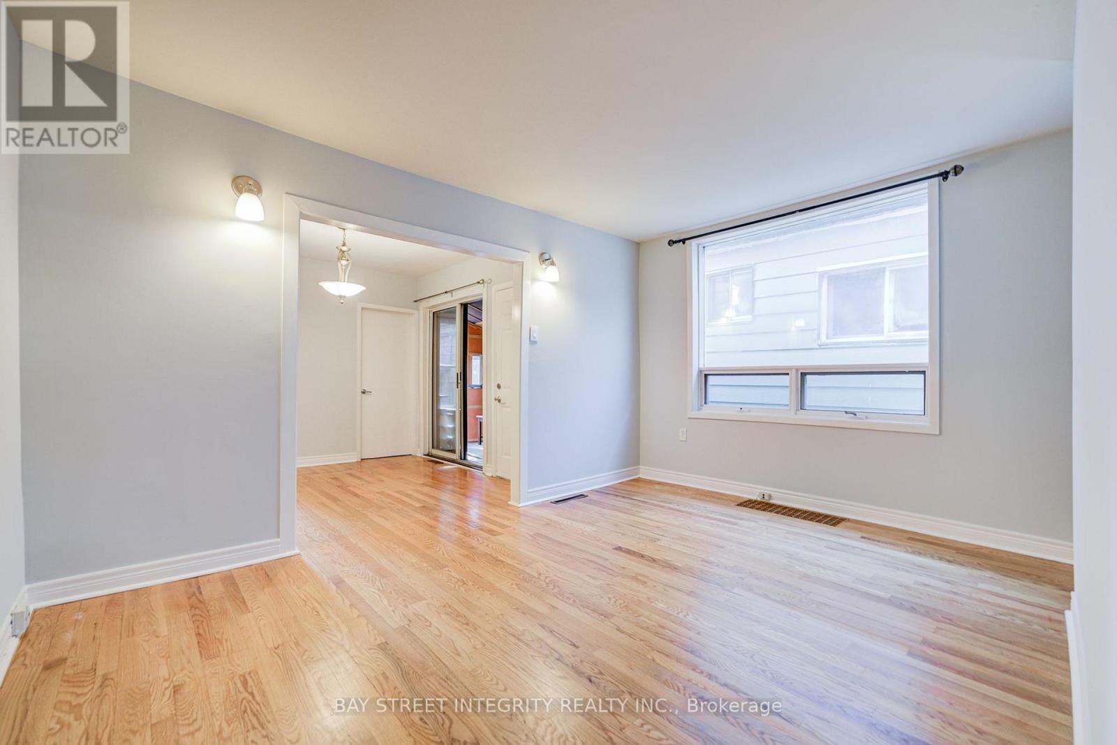 19 Robinson Avenue Property Photo 11