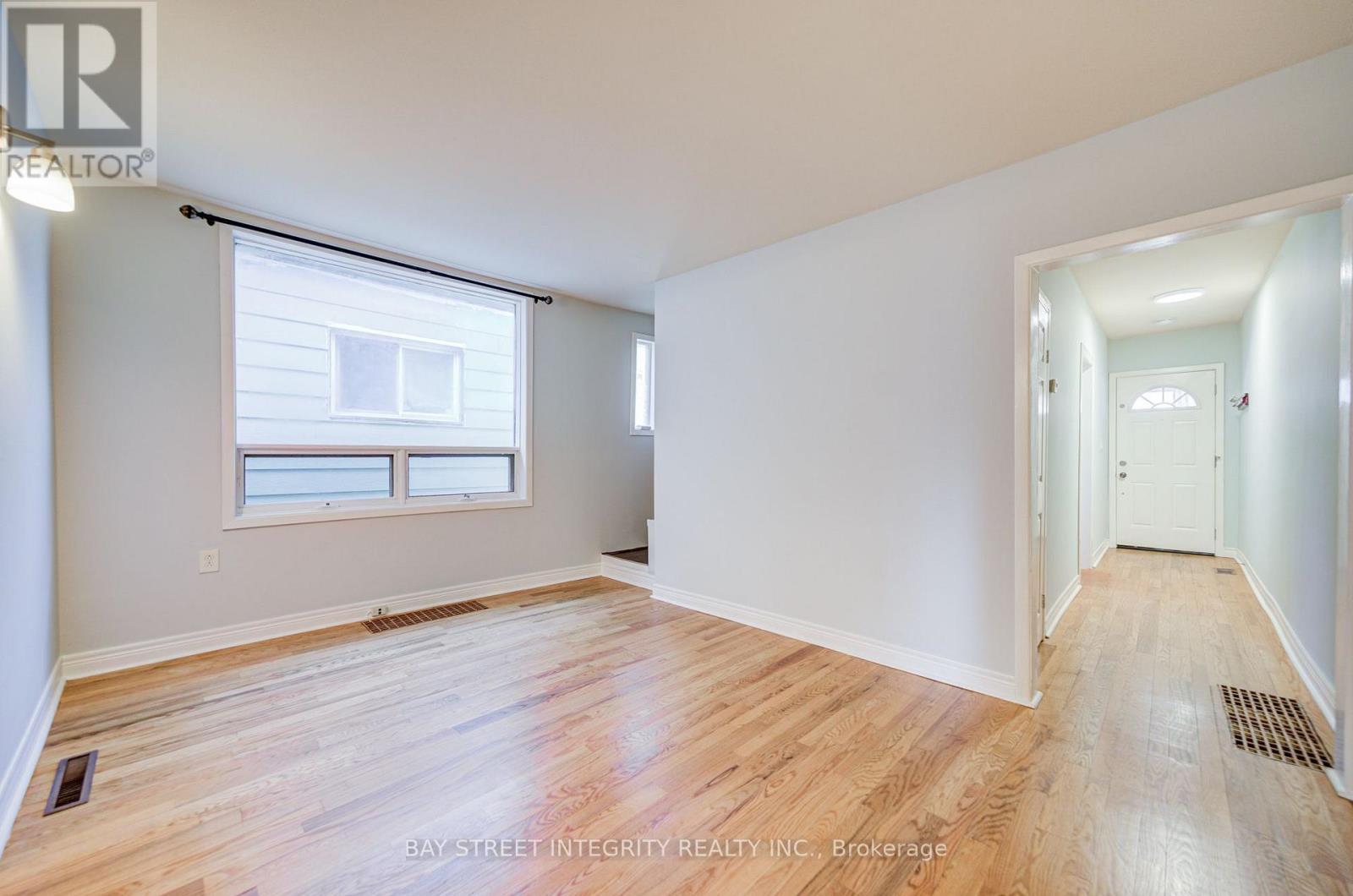 19 Robinson Avenue Property Photo 14