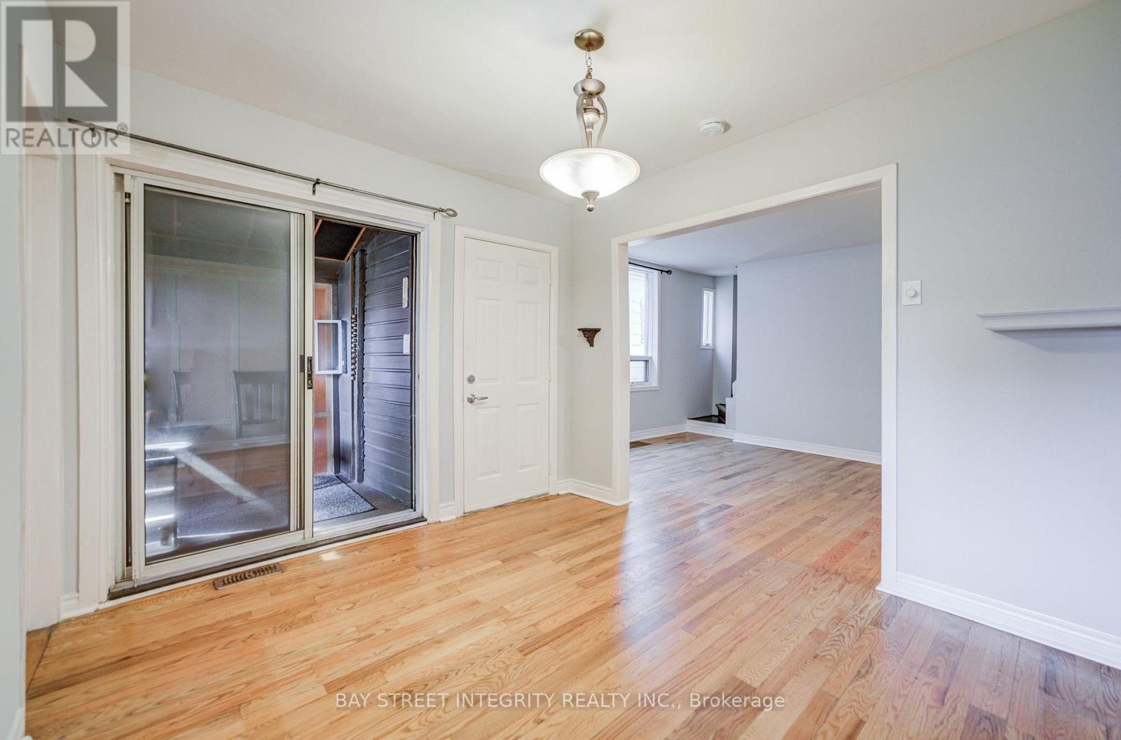19 Robinson Avenue Property Photo 20